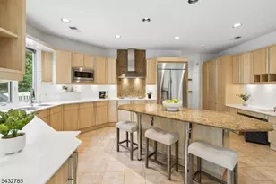 23 Hadrian Dr, Livingston, NJ 07039 - Photo 8