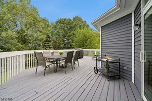 23 Hadrian Dr, Livingston, NJ 07039 - Photo 38