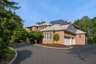23 Hadrian Dr, Livingston, NJ 07039 - Photo 42