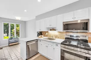 15 St Andrews Ln, Clinton Township, NJ 08801 - Photo 8