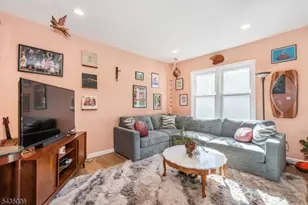50 Jefferson Ave, Hasbrouck Heights, NJ 07604 - Photo 12