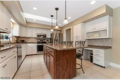 9 Westminster Dr, Clinton Township, NJ 08801 - Photo 16