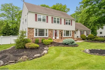 9 Westminster Dr, Clinton Township, NJ 08801 - Photo 2
