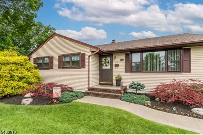 414 N Greasheimer St, Manville, NJ 08835 - Photo 2
