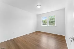 323 S Wood Ave, Linden, NJ 07036 - Photo 6