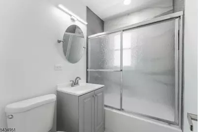 323 S Wood Ave, Linden, NJ 07036 - Photo 10