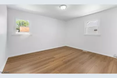323 S Wood Ave, Linden, NJ 07036 - Photo 8