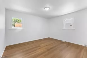 323 S Wood Ave, Linden, NJ 07036 - Photo 8