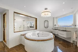 600 Harbor, Weehawken, NJ 07086 - Photo 32