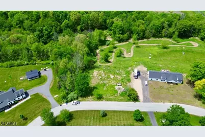 22 Estell Dr, Hardyston Township, NJ 07416 - Photo 2