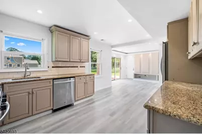726 New Brunswick Rd, Franklin Township, NJ 08873 - Photo 6