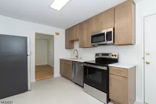 38C Troy Dr, Springfield, NJ 07081 - Photo 2