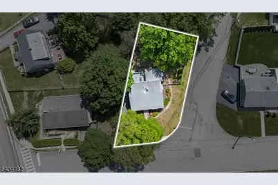 5 Oakwood Ter, Bloomingdale, NJ 07403 - Photo 28