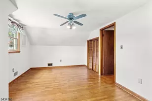 5 Oakwood Terrace, Bloomingdale, NJ 07403 - Photo 14
