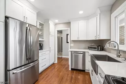 68 Voorhees Corner Rd, Raritan Township, NJ 08822 - Photo 16