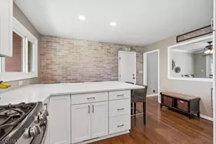 68 Voorhees Corner Rd, Raritan Township, NJ 08822 - Photo 12