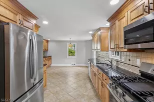 39 Shadylawn Dr, Madison, NJ 07940 - Photo 6