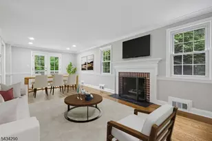 39 Shadylawn Dr, Madison, NJ 07940 - Photo 2