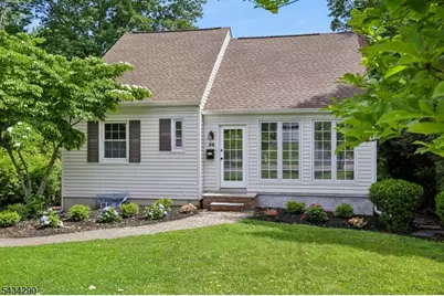 39 Shadylawn Dr, Madison, NJ 07940 - Photo 1