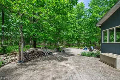 37 Green Rd, Sparta Township, NJ 07871 - Photo 8