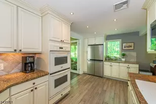 37 Green Rd, Sparta Township, NJ 07871 - Photo 18
