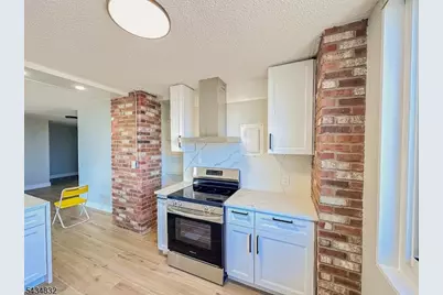 160 Overlook Ave #9A, Hackensack, NJ 07601 - Photo 8