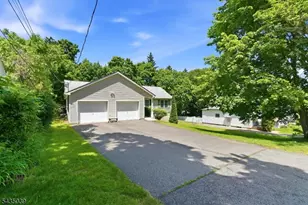 45 Kearney St, Dover, NJ 07801 - Photo 2