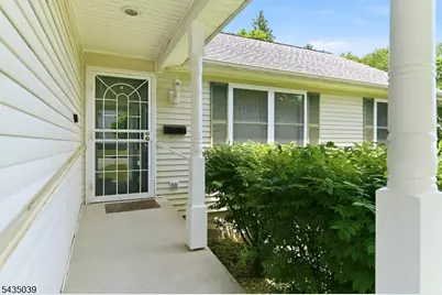 45 Kearney St, Dover, NJ 07801 - Photo 4