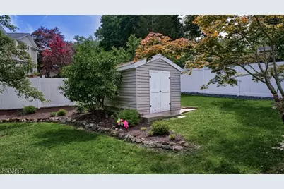 42 Stirling Ln, Wayne, NJ 07470 - Photo 34
