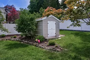 42 Stirling Ln, Wayne, NJ 07470 - Photo 34