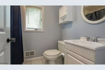 42 Stirling Ln, Wayne, NJ 07470 - Photo 24