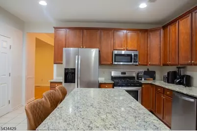 4 Lewis Hollow Rd, Randolph Township, NJ 07945 - Photo 6
