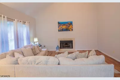 4 Lewis Hollow Rd, Randolph Township, NJ 07945 - Photo 4