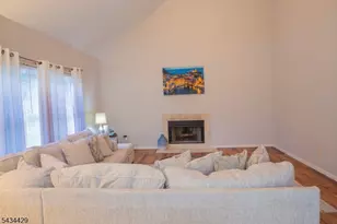 4 Lewis Hollow Rd, Randolph Township, NJ 07945 - Photo 4