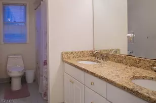 4 Lewis Hollow Rd, Randolph Township, NJ 07945 - Photo 2
