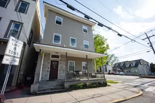 302 Front St, Belvidere, NJ 07823 - Photo 2