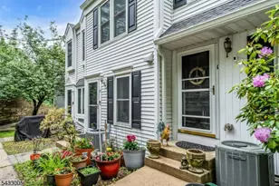 11 Colonial Ct, High Bridge, NJ 08829 - Photo 1