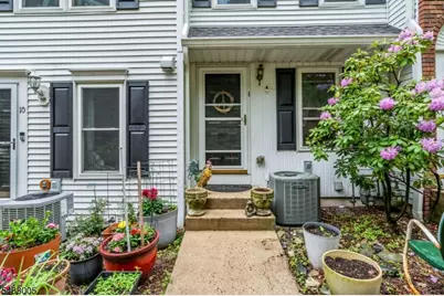 11 Colonial Ct #11, High Bridge, NJ 08829 - Photo 2