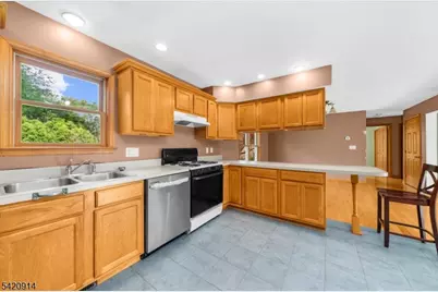 441 Pittstown Rd, Franklin Township, NJ 08867 - Photo 6