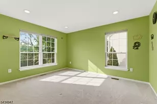 96 Magellan Way, Franklin Township, NJ 08823 - Photo 36