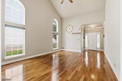 96 Magellan Way, Franklin Township, NJ 08823 - Photo 10