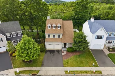 96 Magellan Way, Franklin Township, NJ 08823 - Photo 2