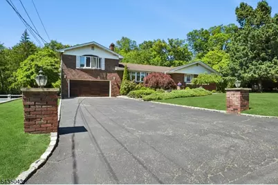 14 Hilldale Rd, Montville Township, NJ 07058 - Photo 2