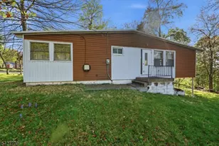 101 Gates Ave, Long Hill Township, NJ 07933 - Photo 2