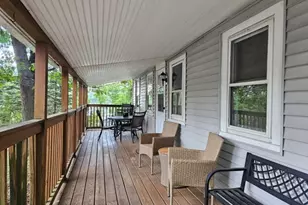 10 Shawnee Rd, Hopatcong, NJ 07843 - Photo 2