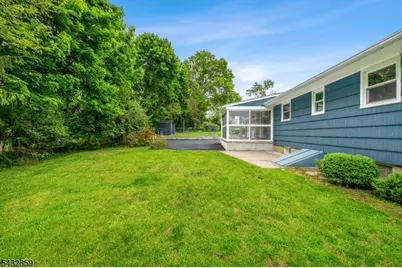 300 Arnold Ave, North Plainfield, NJ 07063 - Photo 18