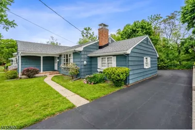 300 Arnold Ave, North Plainfield, NJ 07063 - Photo 2