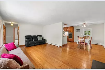 300 Arnold Ave, North Plainfield, NJ 07063 - Photo 6