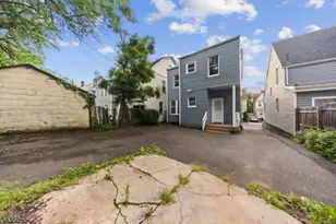 216 N Maple Ave, East Orange, NJ 07017 - Photo 24