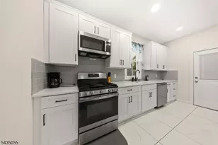 216 N Maple Ave, East Orange, NJ 07017 - Photo 10